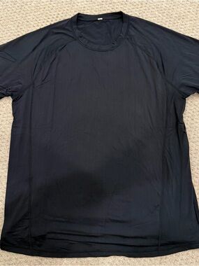 lululemon athletica Men's Black Short Sleeve Performance Tee